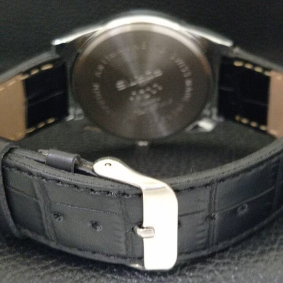 Vintage 1988 Fortis Manual Mens Silver Watch W/Leather Strap & Red accents - Picture 2 of 9